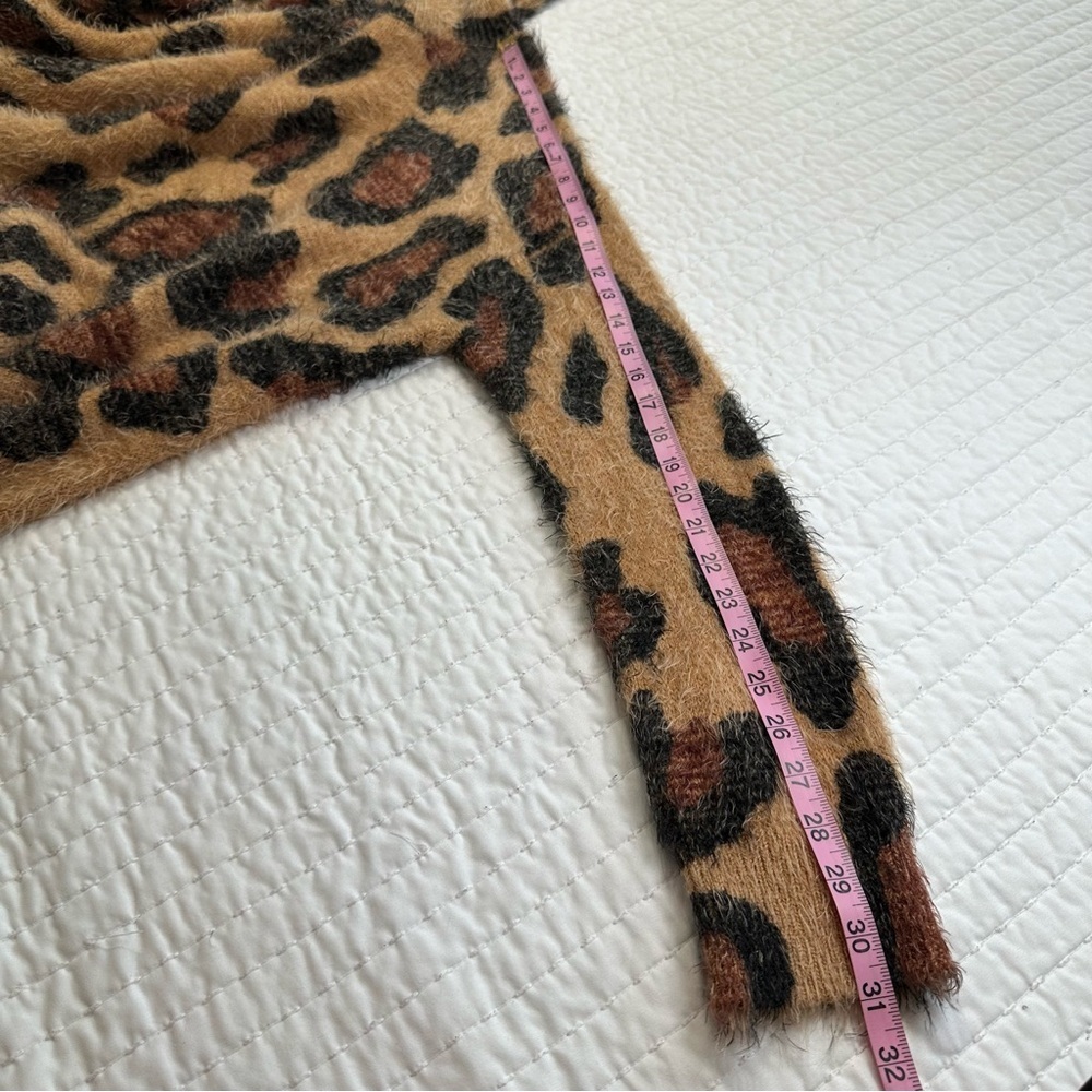 Show Me Your MuMu Women’s Fatima Turtleneck Sweater Cheetah Fever Knit Size XS - Picture 7 of 16